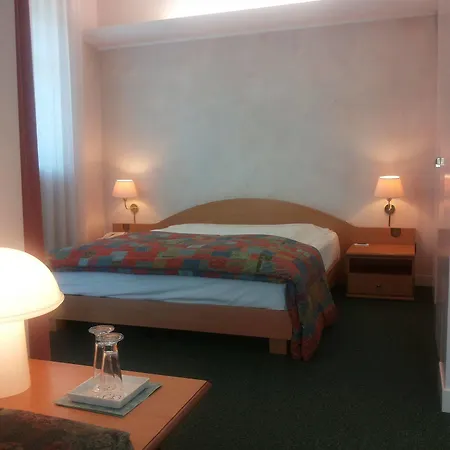 La Hotel