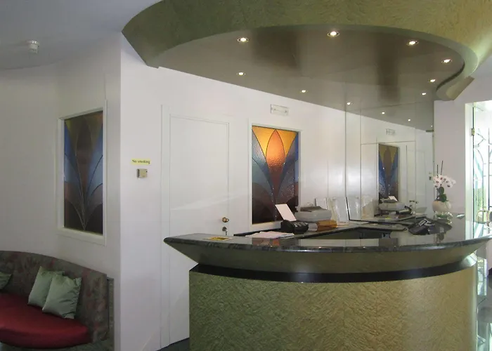 La 3* غْرافيدونا